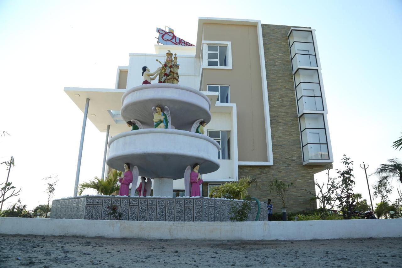 Hotel Queens Inn Велангани Екстериор снимка